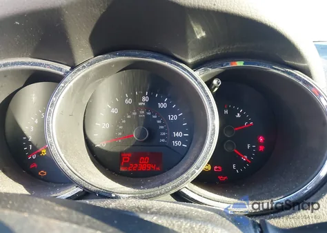 2013 Kia Sorento Lx z USA, uszkodzony, nr VIN 5XYKT4A18DG401343